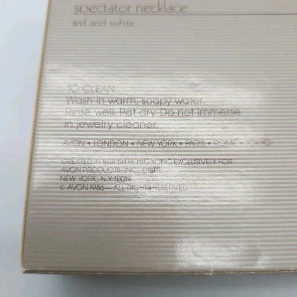 Vintage 1986 Avon Red White Spectator Lucite Beaded Choker Necklace - Picture 3 of 7